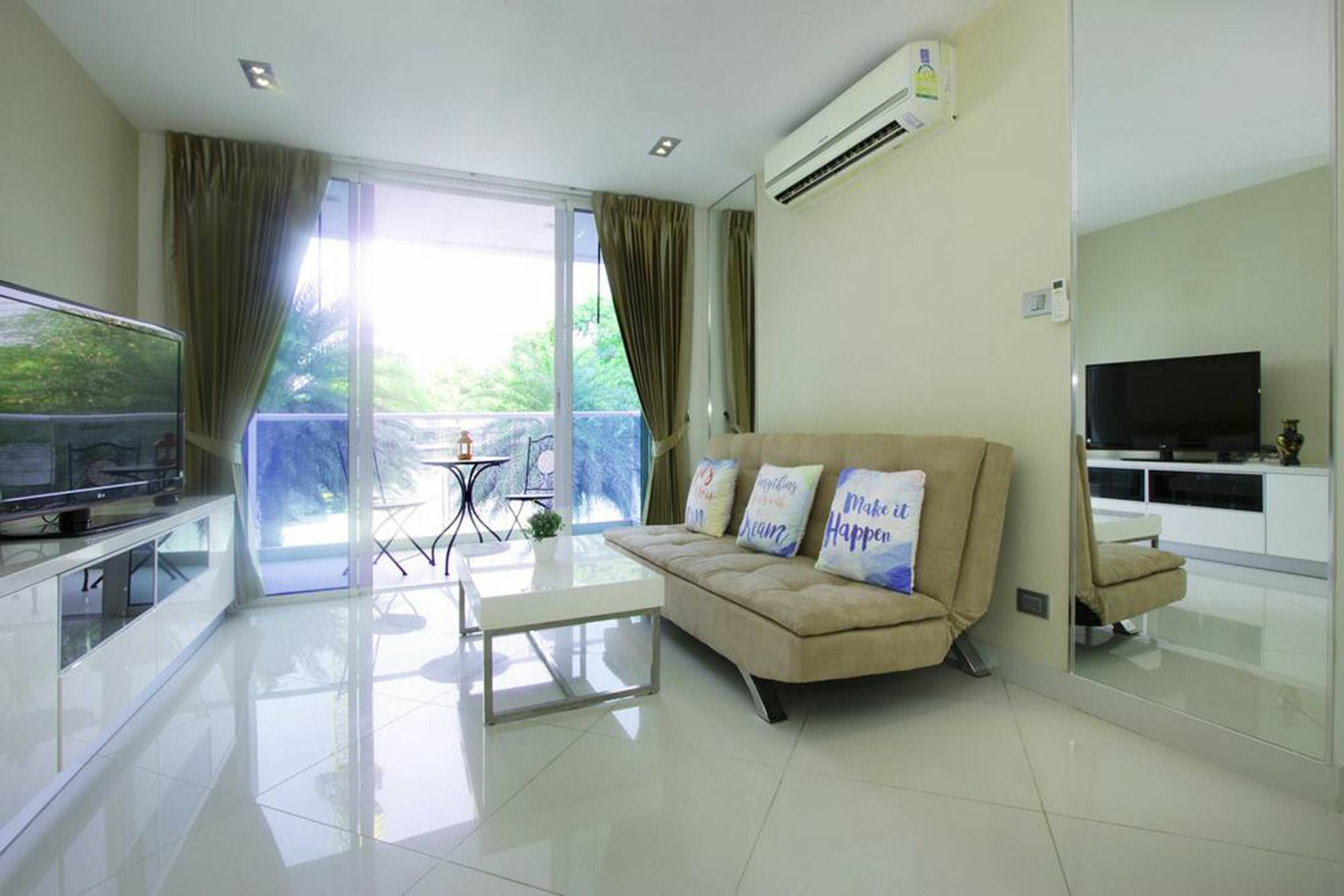 Cozy Apartment Pattaya Exterior photo